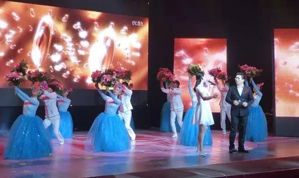 烏海網(wǎng)絡(luò)媒體界巔峰盛會(huì)揭曉 廣播電視節(jié)目制作經(jīng)營(yíng)微信公眾號(hào)獎(jiǎng)項(xiàng)花落誰(shuí)家？