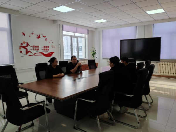 扎賚諾爾區就業服務中心 政企攜手，電商咨詢覓良策，共促發展新篇章